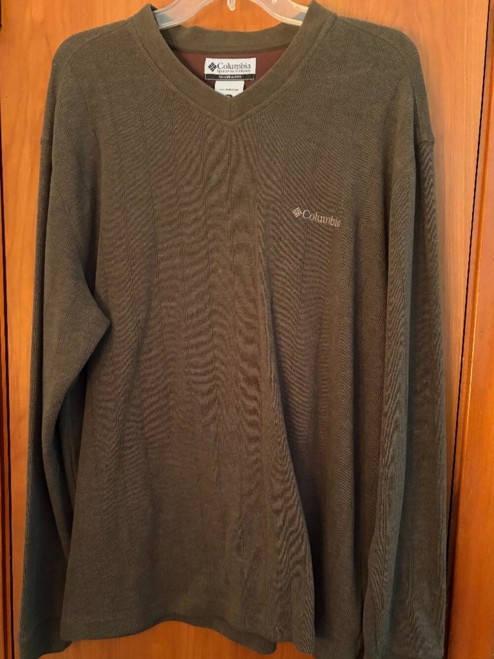classic Columbia Sportswear textured V-neck long-sleeve pullover sweater XL